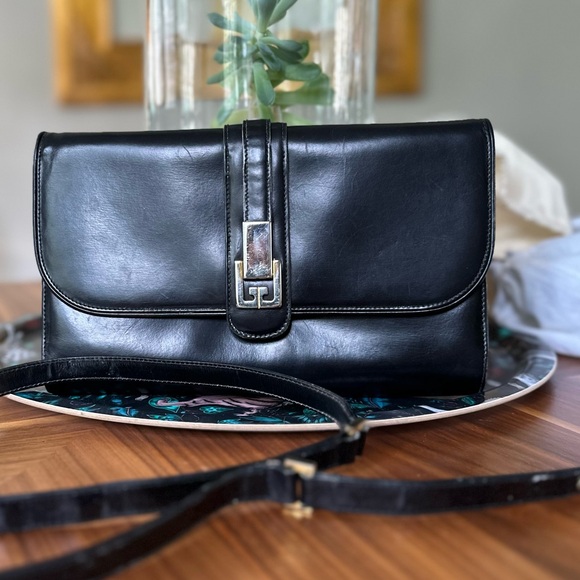 Gucci Handbags - Gucci authentic 1970s 2way leather bag clutch 1978